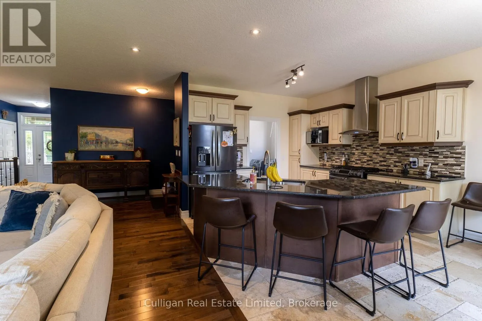 UNIT #47 - 181 SKYLINE AVENUE, #Unit #47
