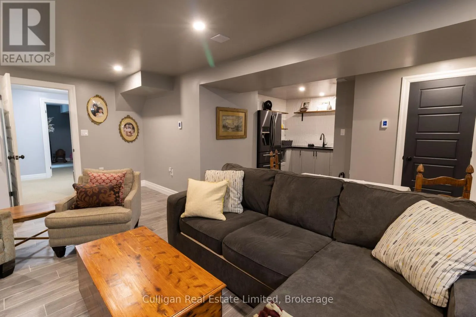 UNIT #47 - 181 SKYLINE AVENUE, #Unit #47