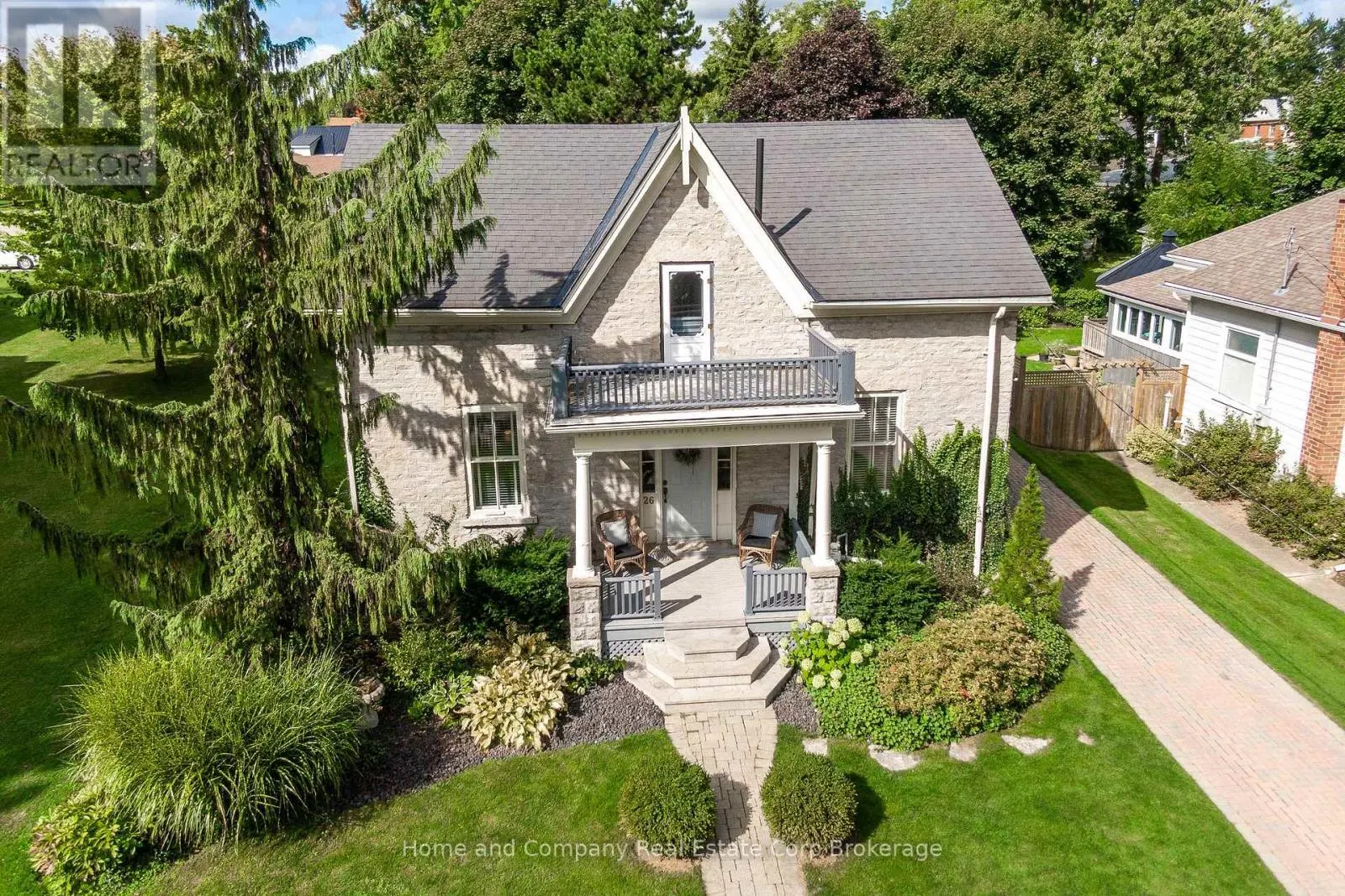26 ONTARIO STREET S