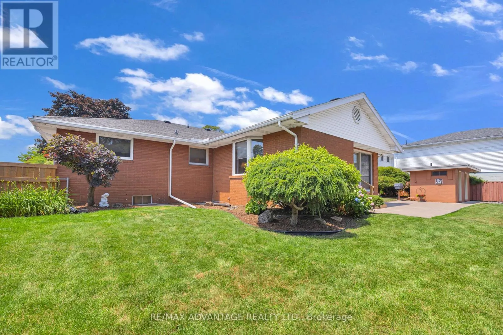 2360 LEONARD ROAD
