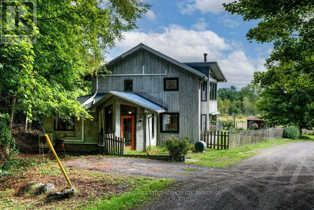 1084 MOON ROAD