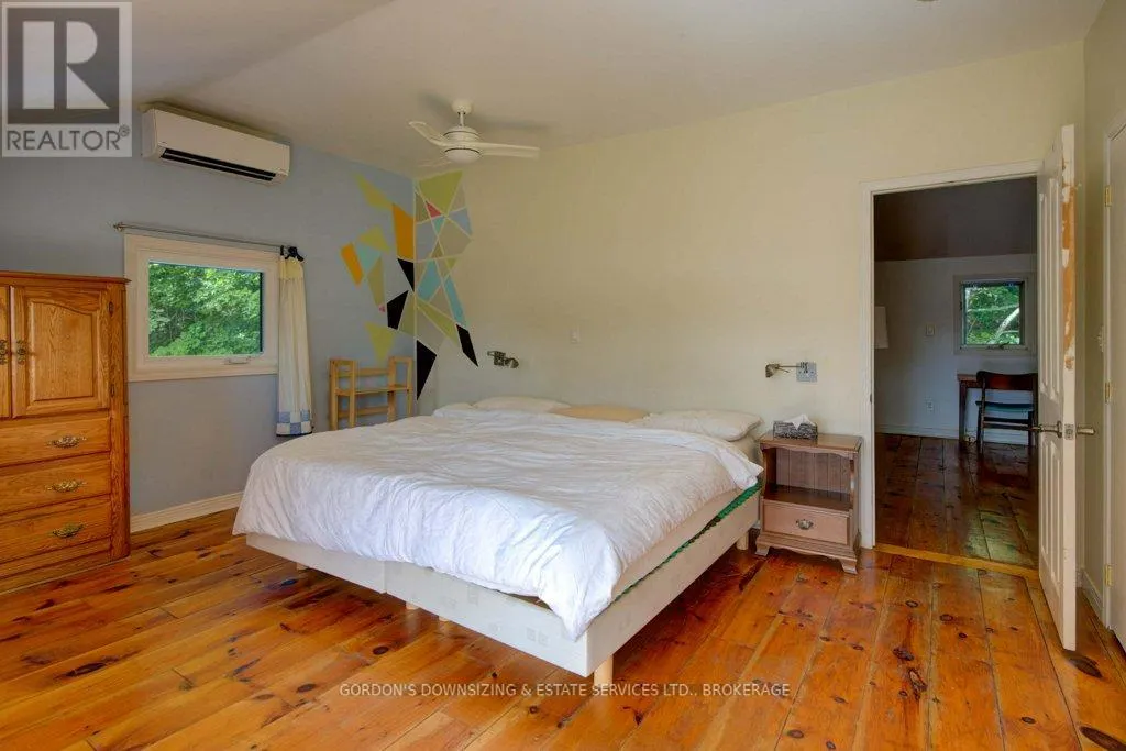 1084 MOON ROAD