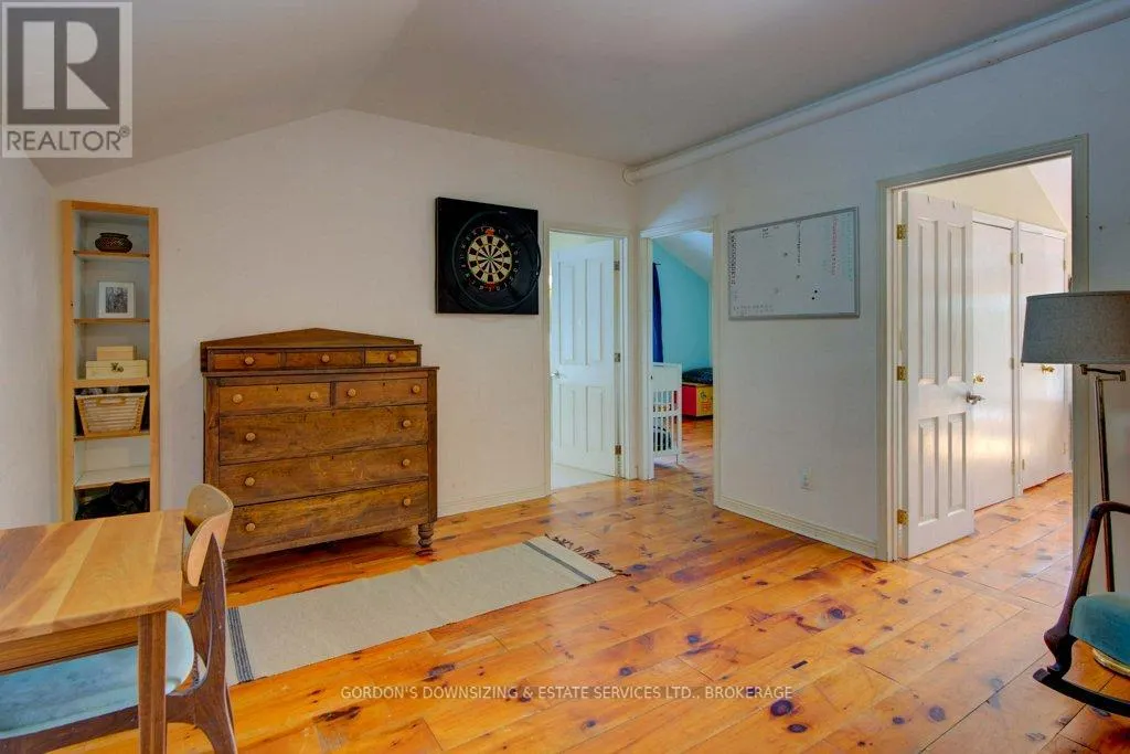 1084 MOON ROAD