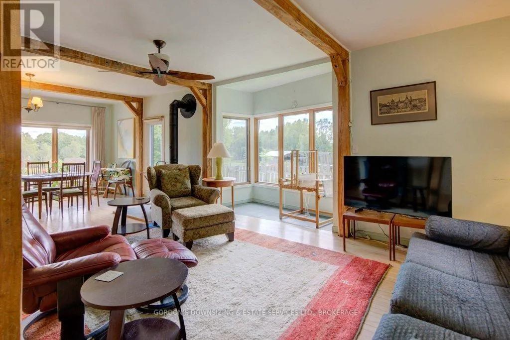 1084 MOON ROAD