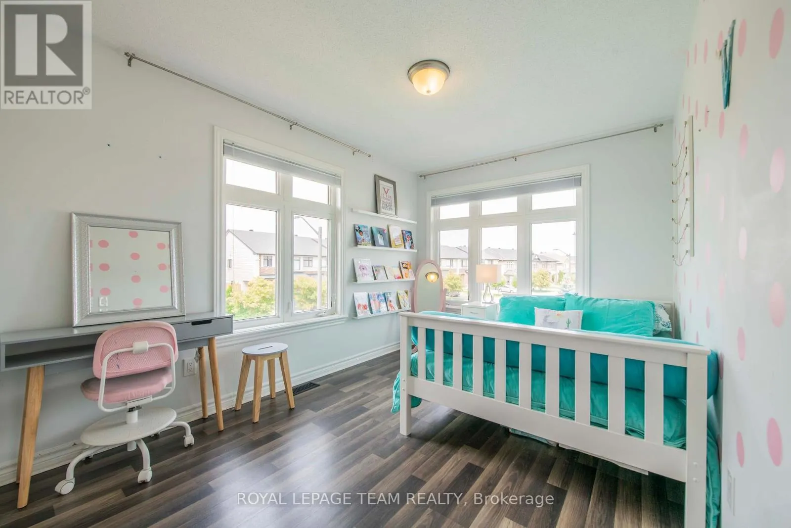 500 GRAND TULLY WAY