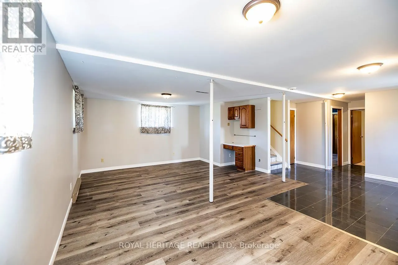 1052 MOSCOW ROAD