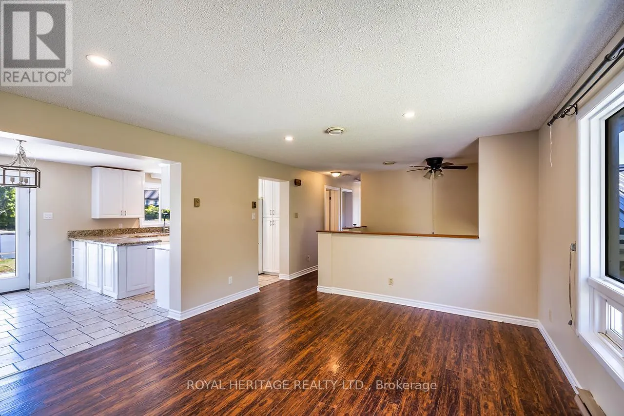 1052 MOSCOW ROAD