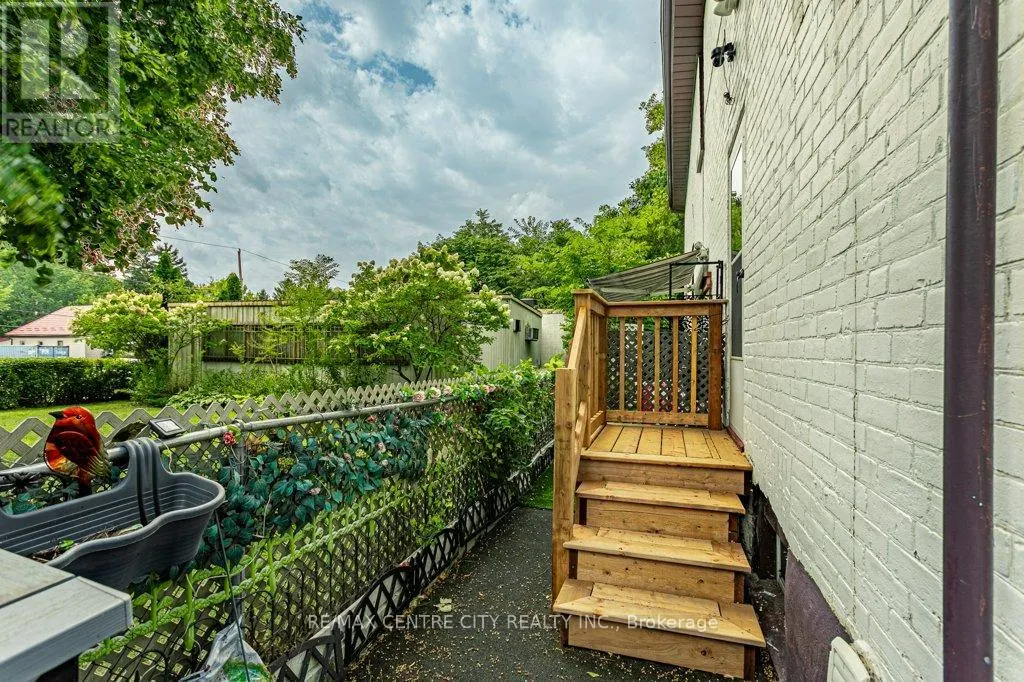 203 RECTORY STREET