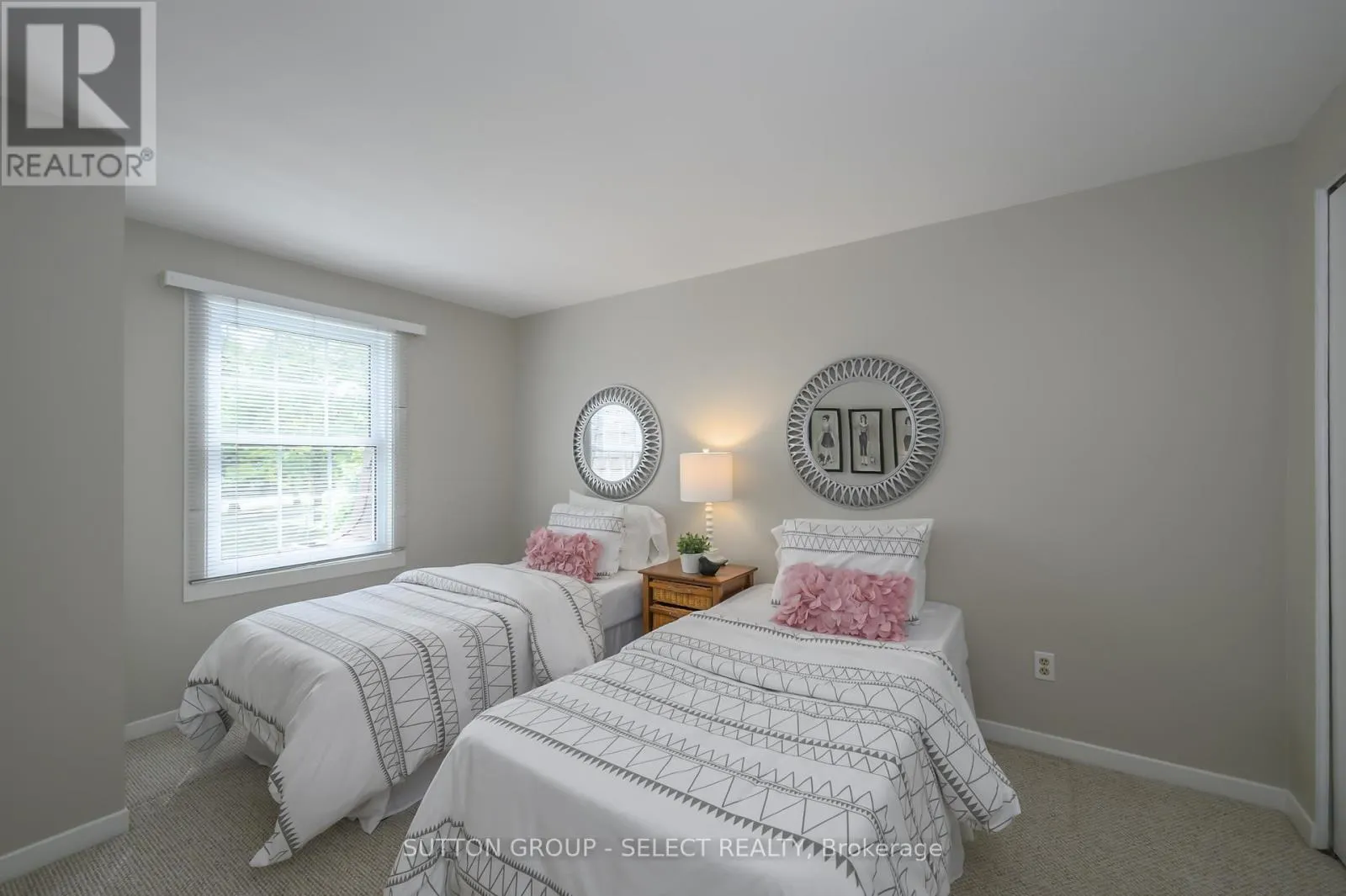 130 - 900 POND VIEW ROAD, #130