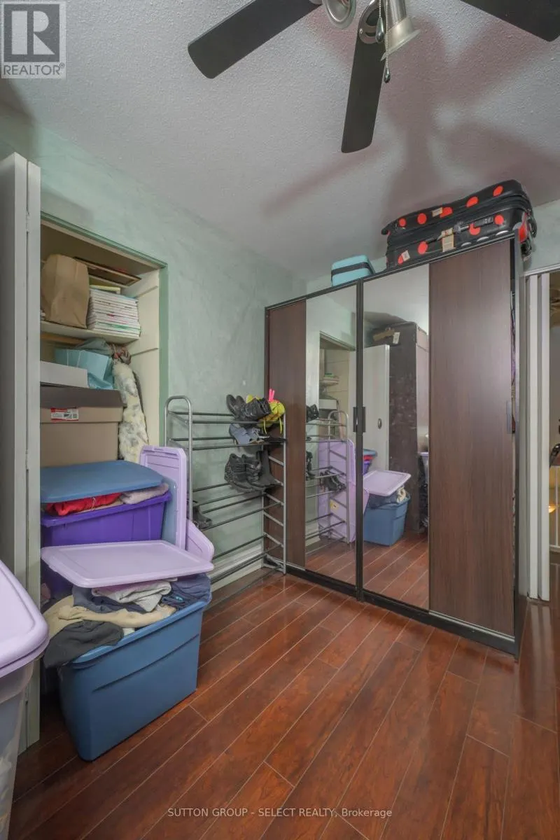 257 EDGEHILL CRESCENT