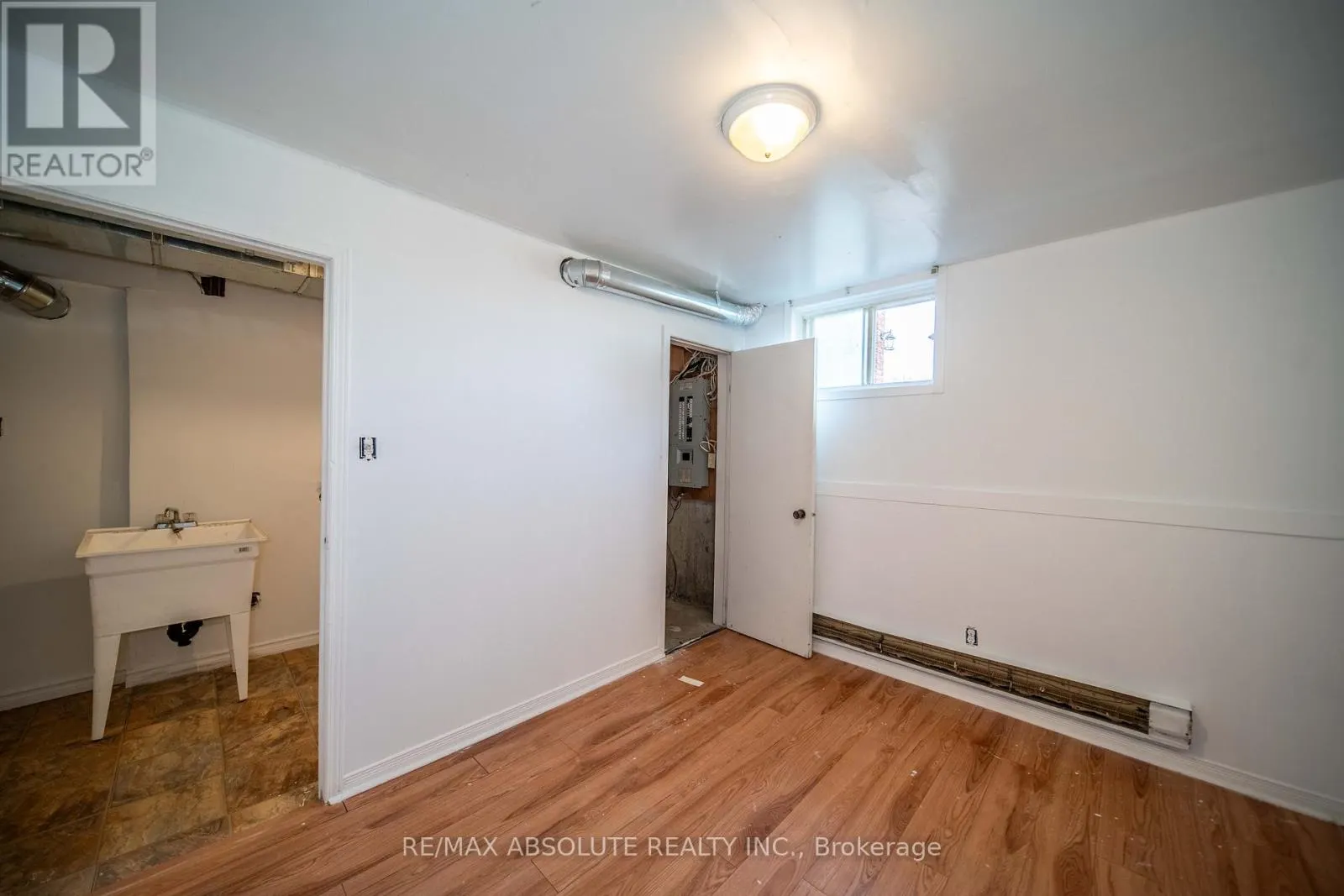 294 THERESE AVENUE