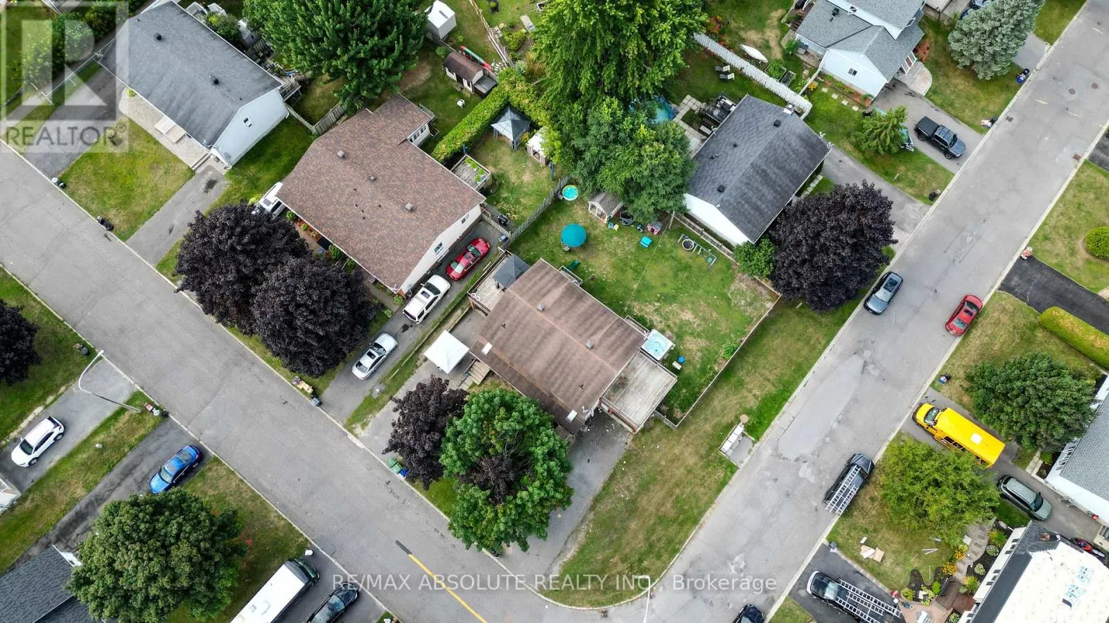 294 THERESE AVENUE
