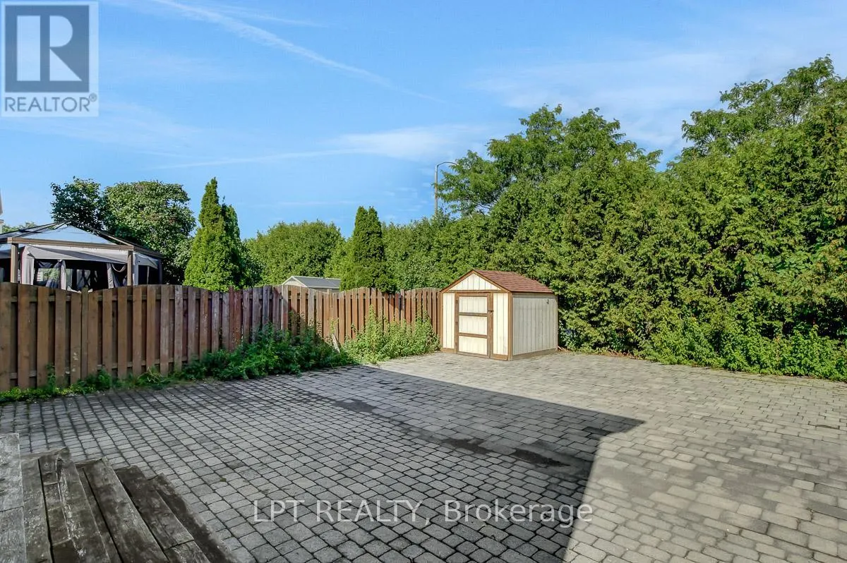 611 TOURELLE DRIVE