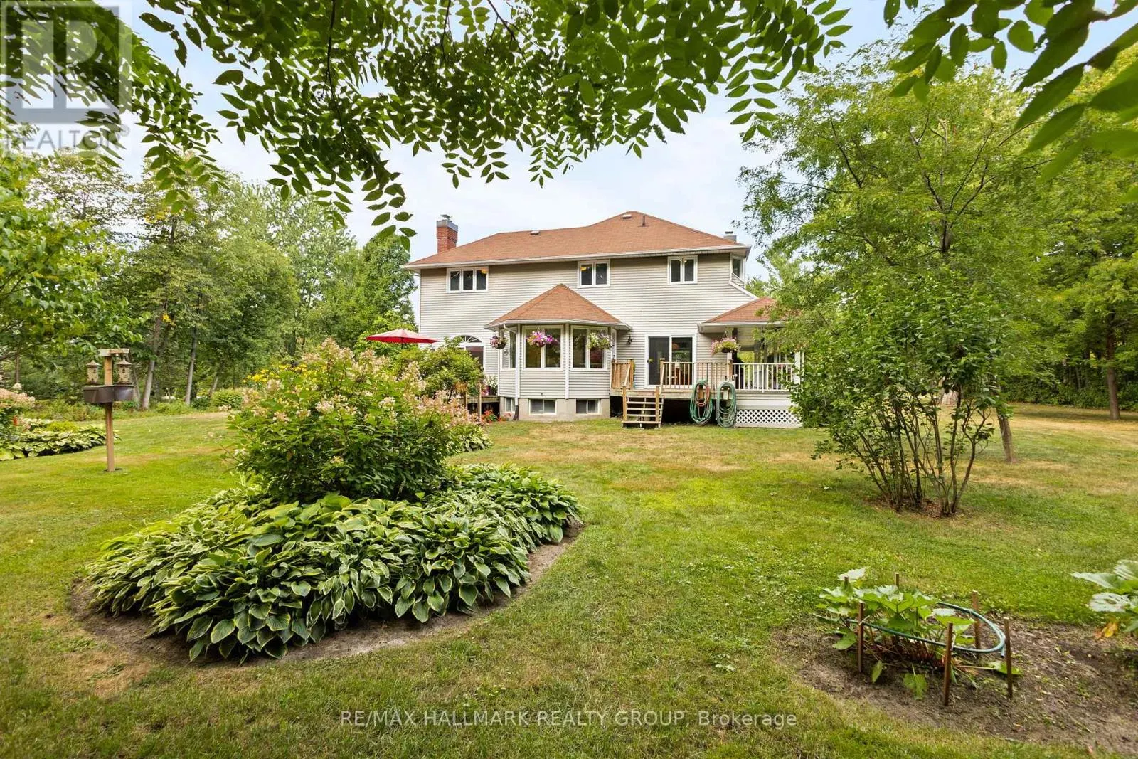1103 RIDEAU BEND CRESCENT