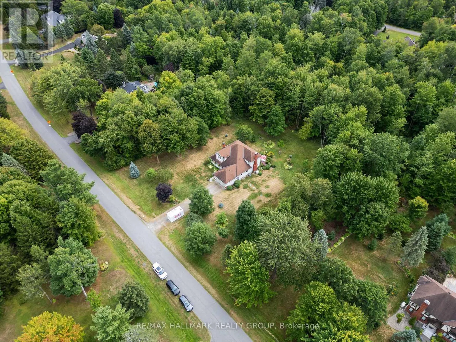 1103 RIDEAU BEND CRESCENT