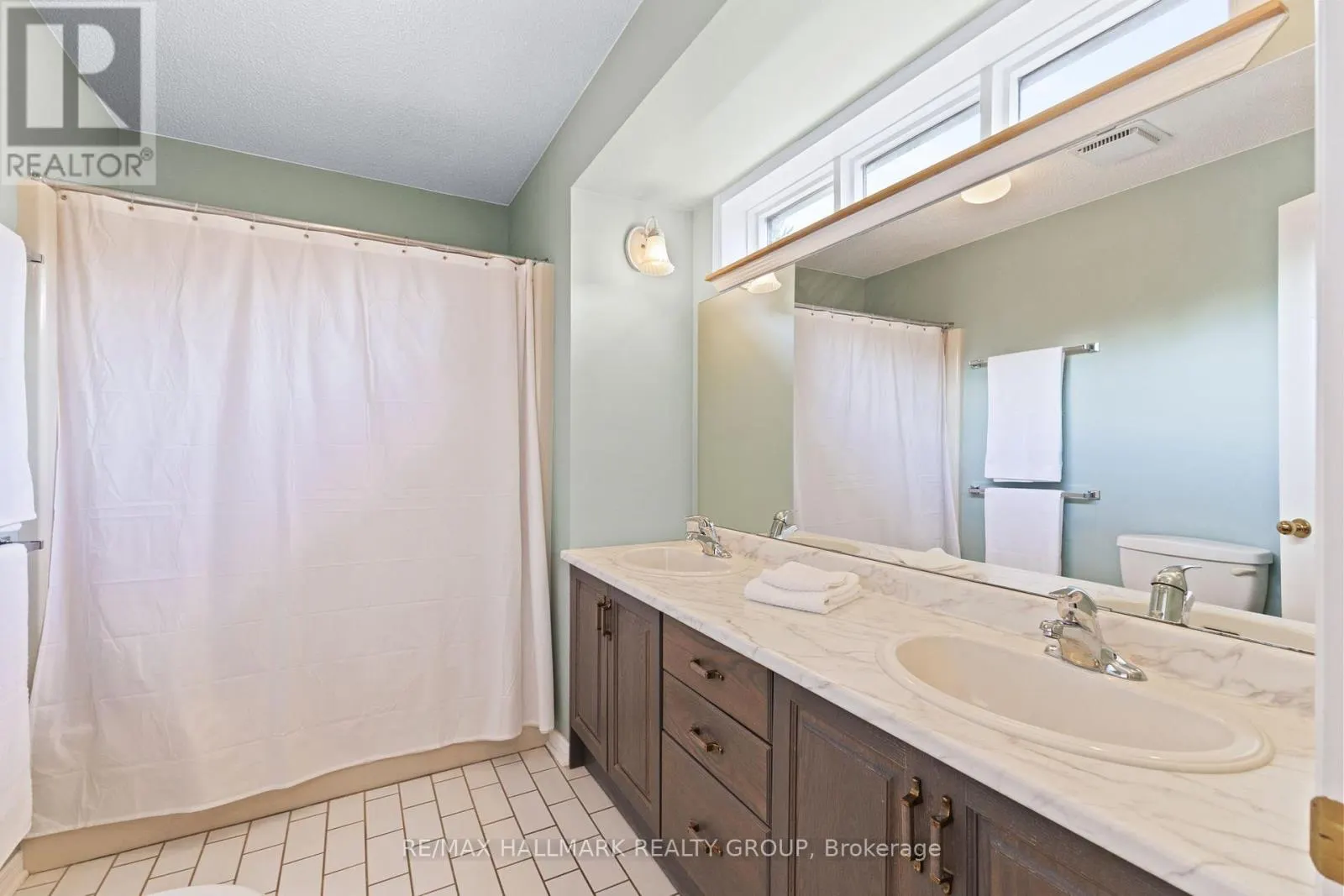 1103 RIDEAU BEND CRESCENT