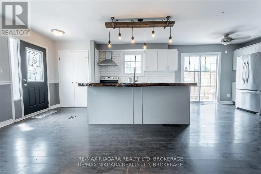 49 AUTUMN PLACE
