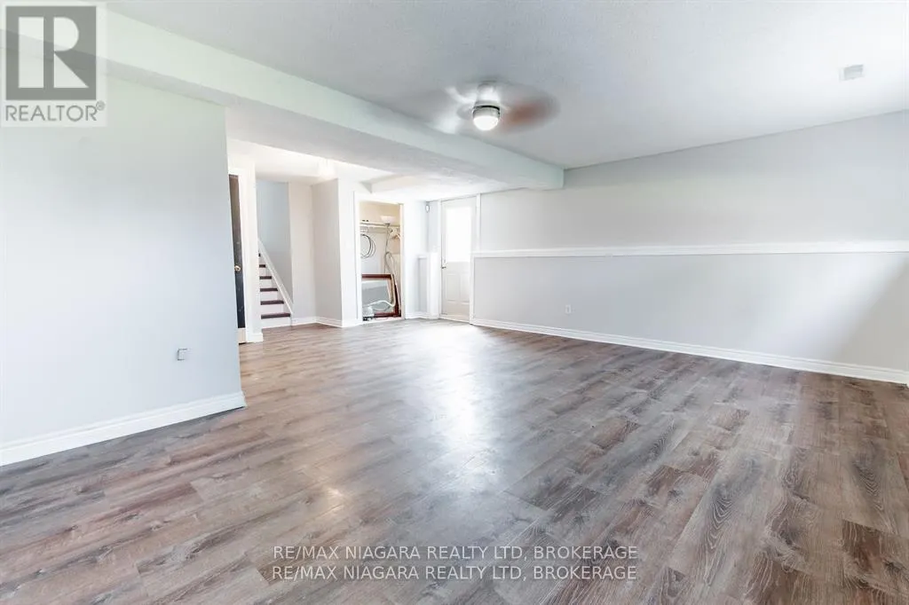 49 AUTUMN PLACE