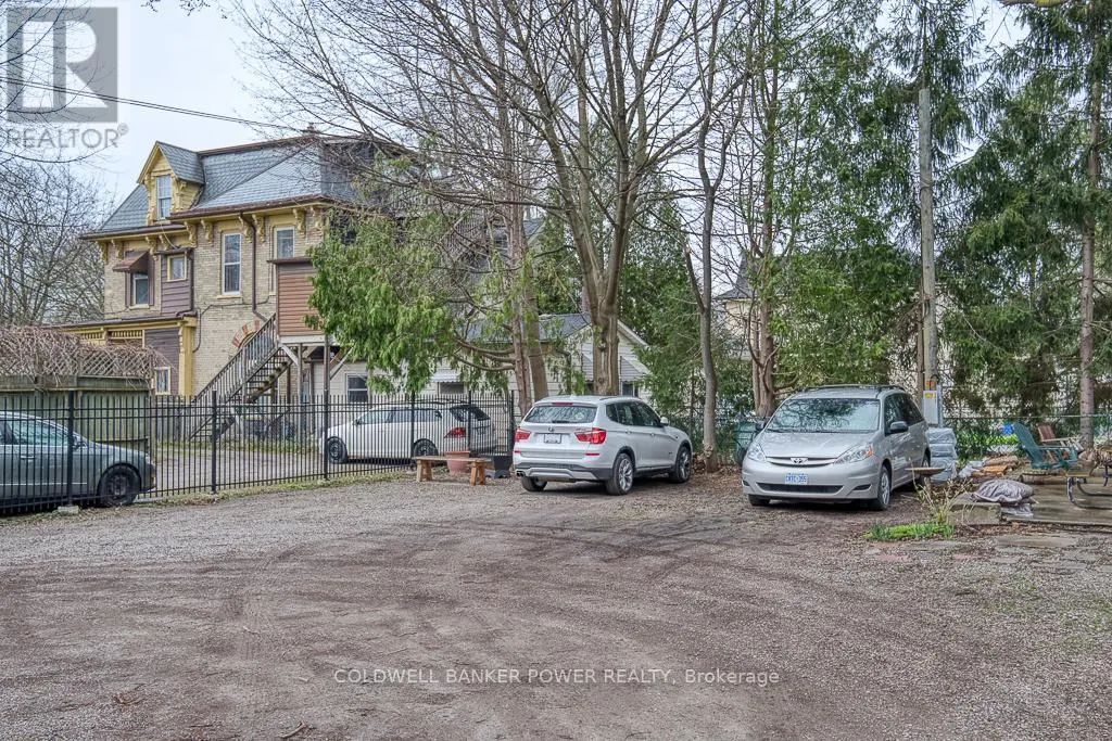 482 PRINCESS AVENUE