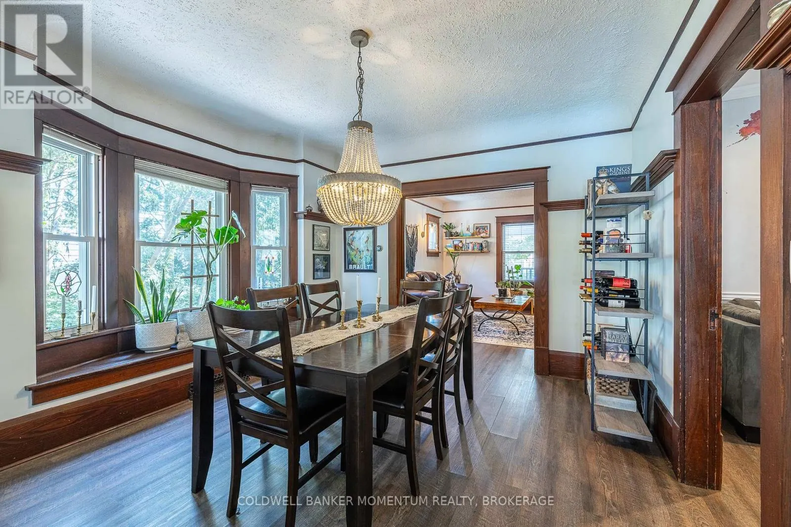 83 DUFFERIN STREET