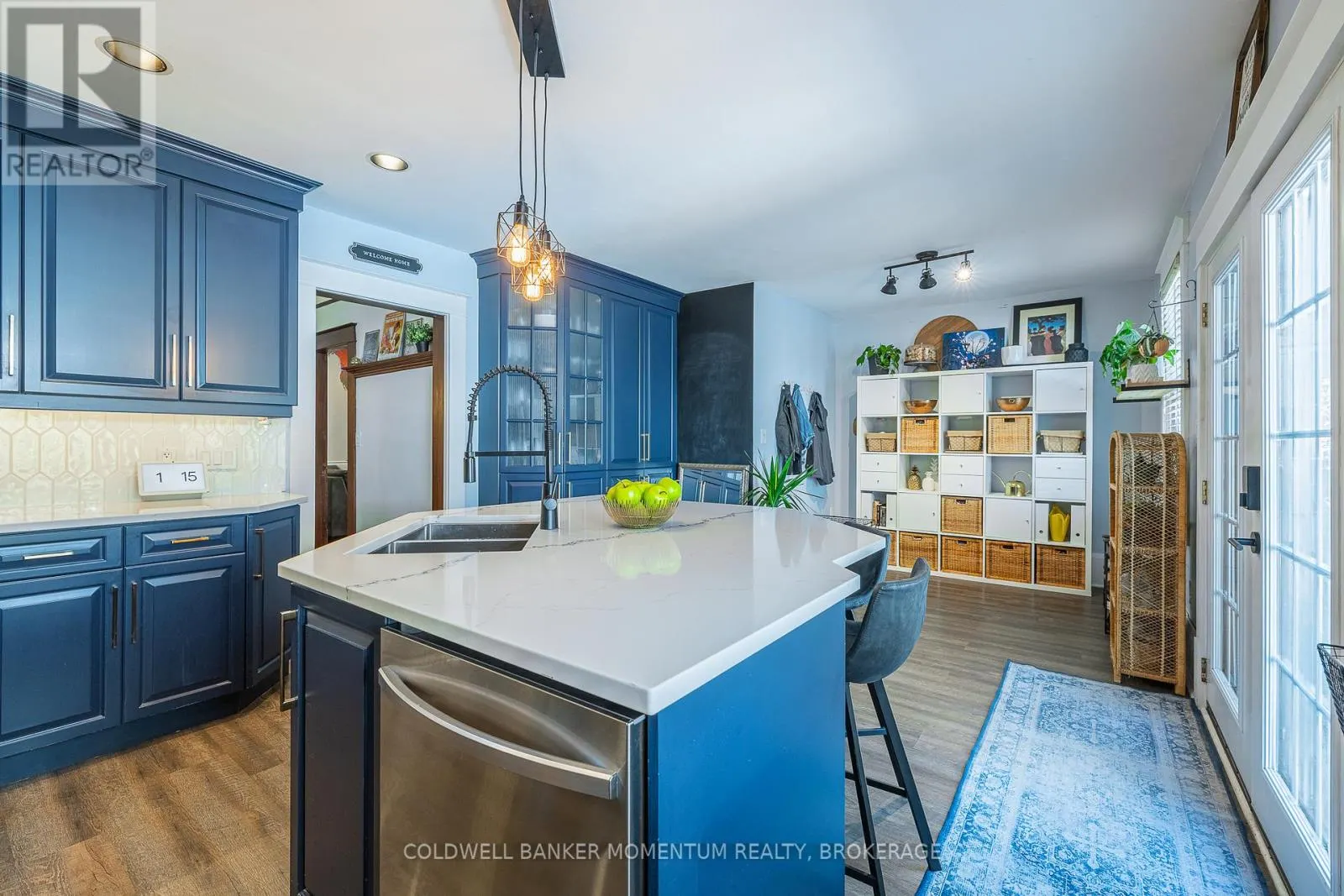83 DUFFERIN STREET