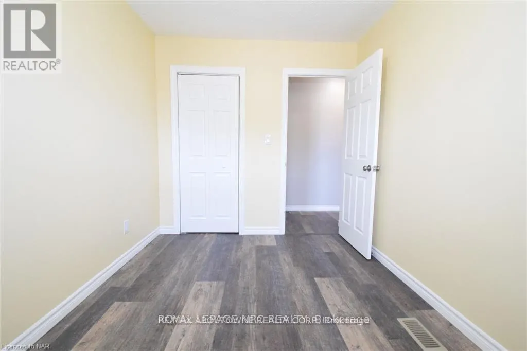 7 DIANNE UPPER BEDRM DRIVE