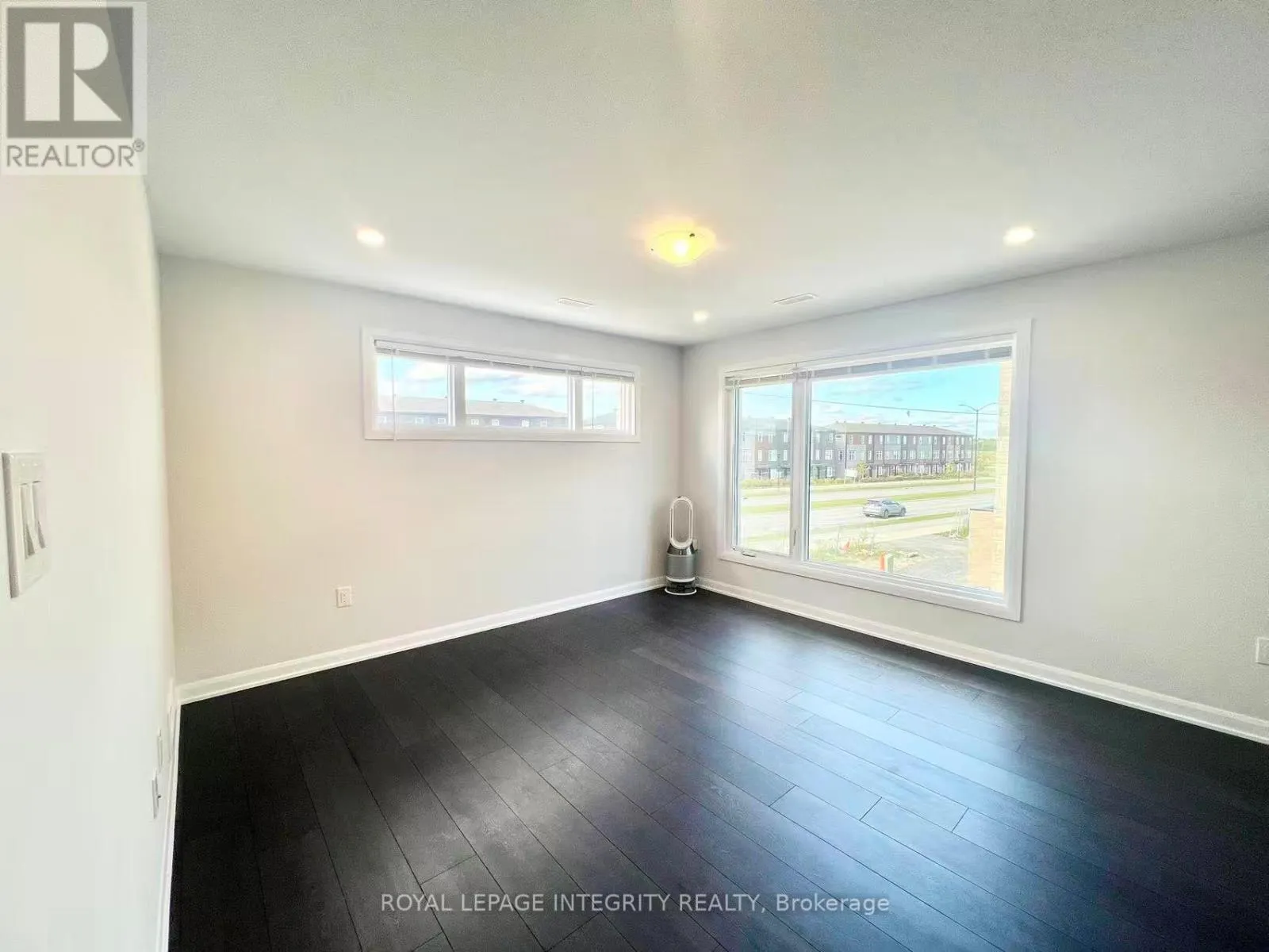 713 ARCADIAN PRIVATE