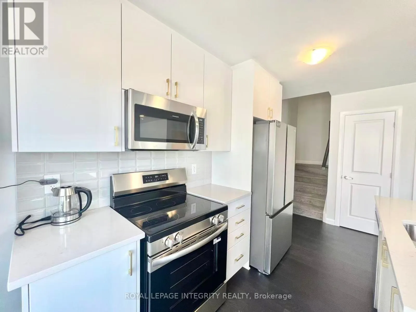713 ARCADIAN PRIVATE