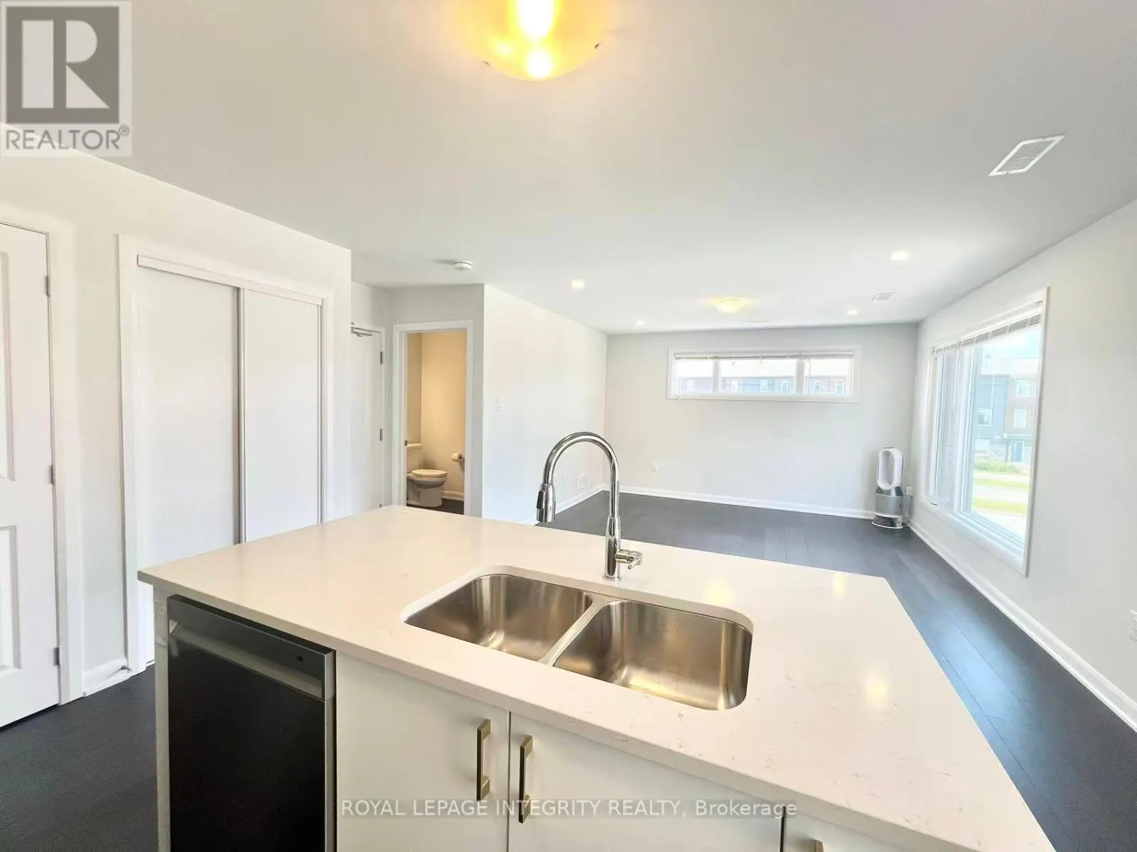 713 ARCADIAN PRIVATE
