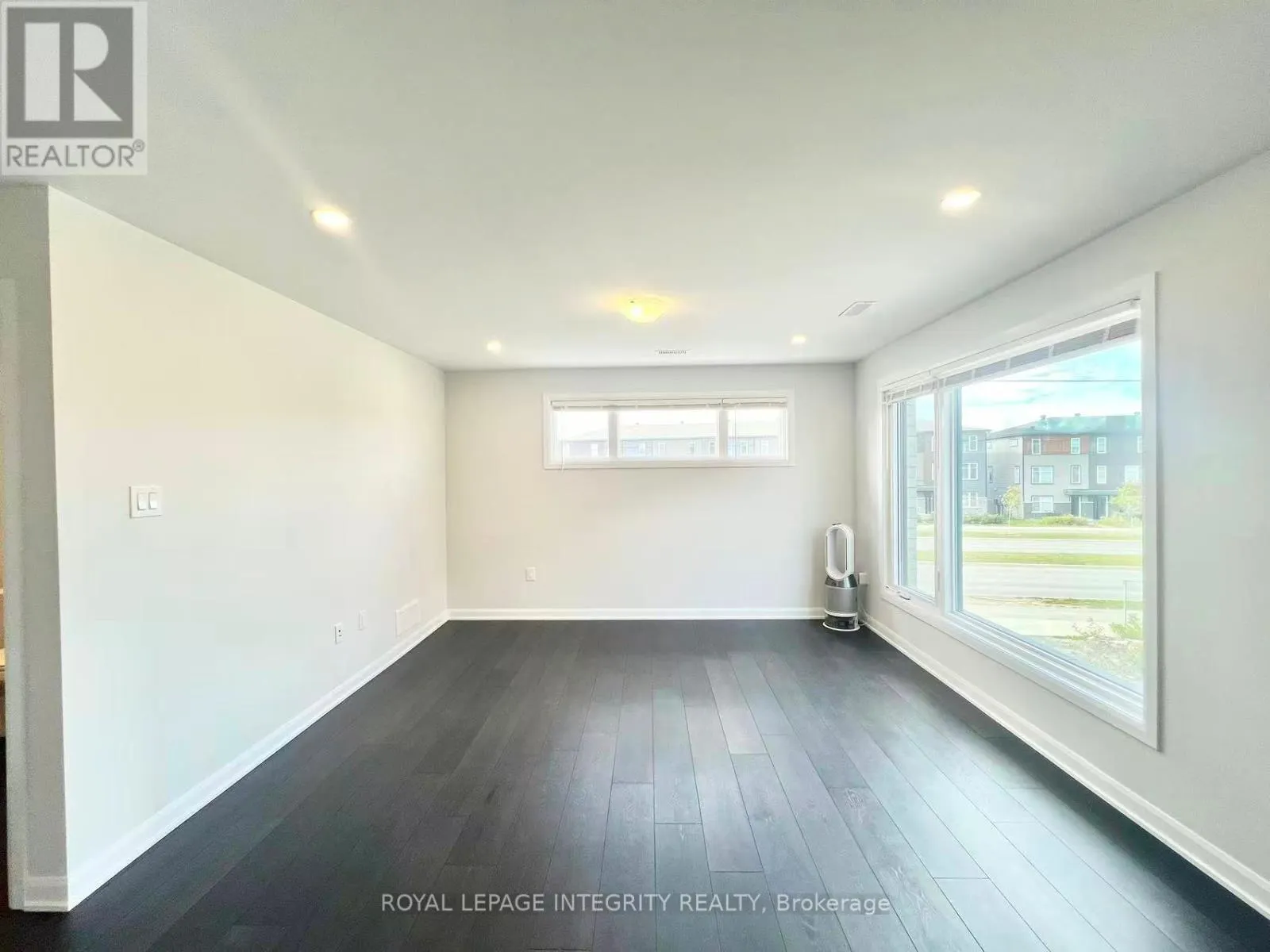713 ARCADIAN PRIVATE
