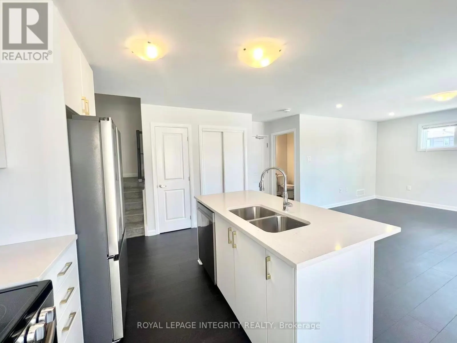 713 ARCADIAN PRIVATE