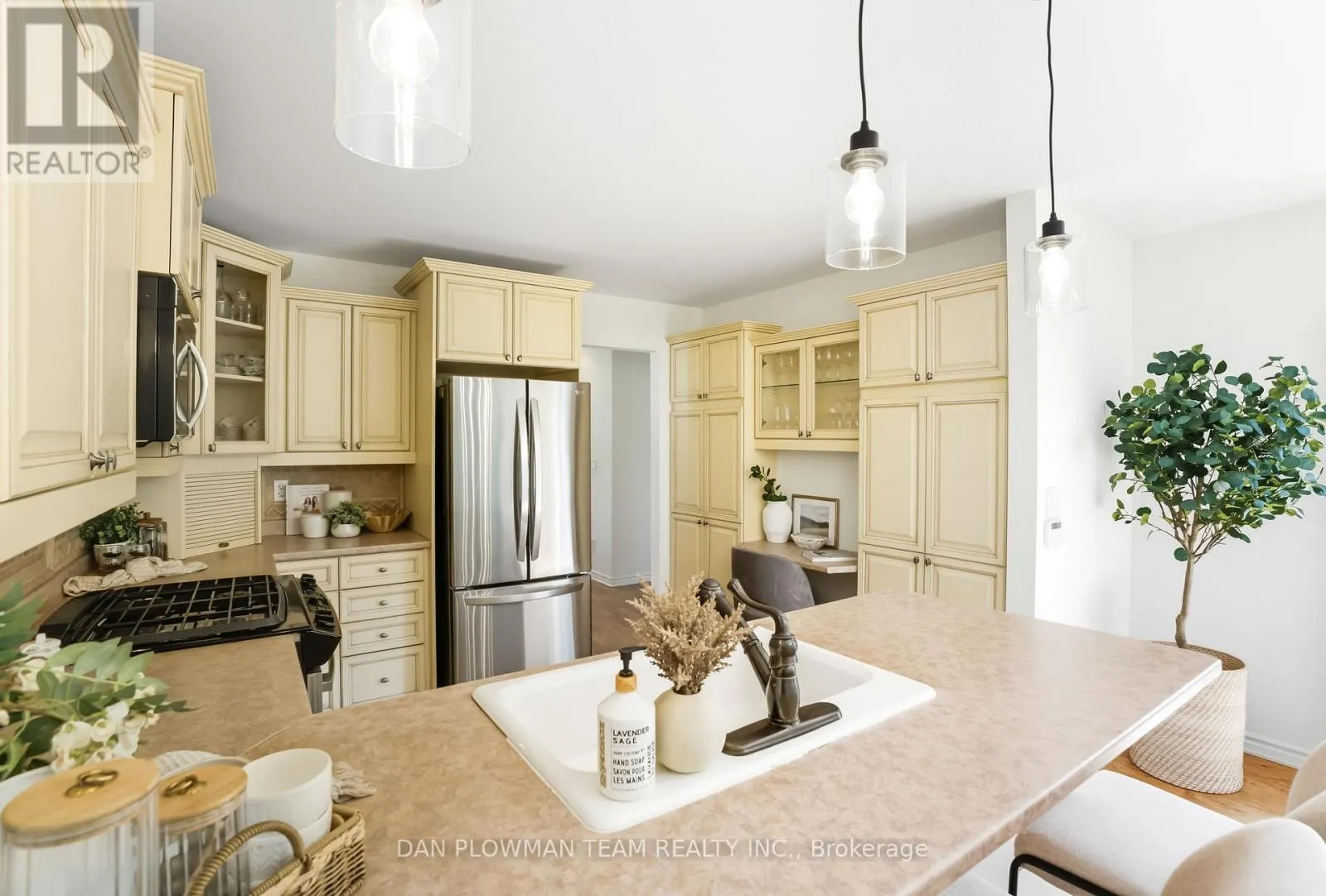 219 RUTTAN TERRACE