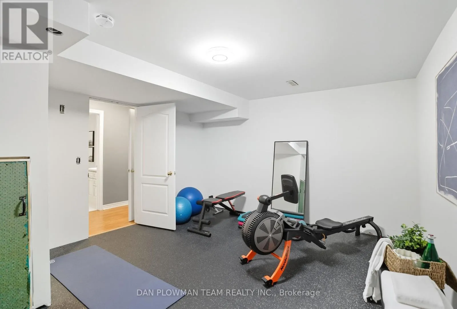 219 RUTTAN TERRACE