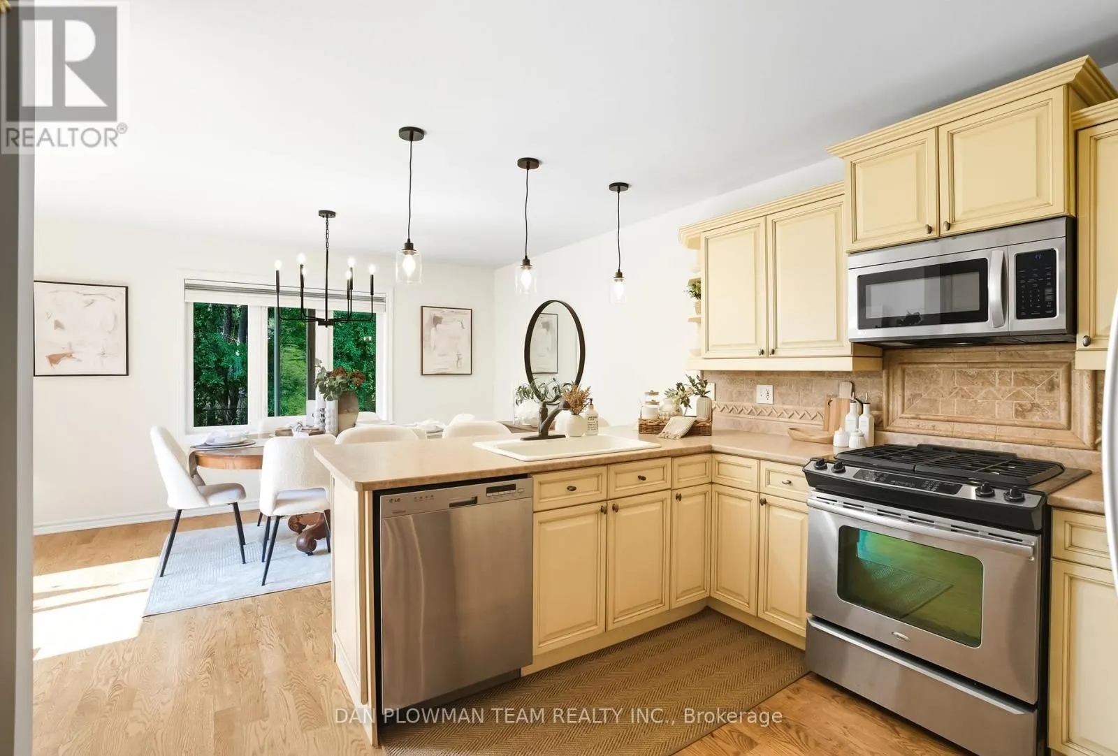 219 RUTTAN TERRACE