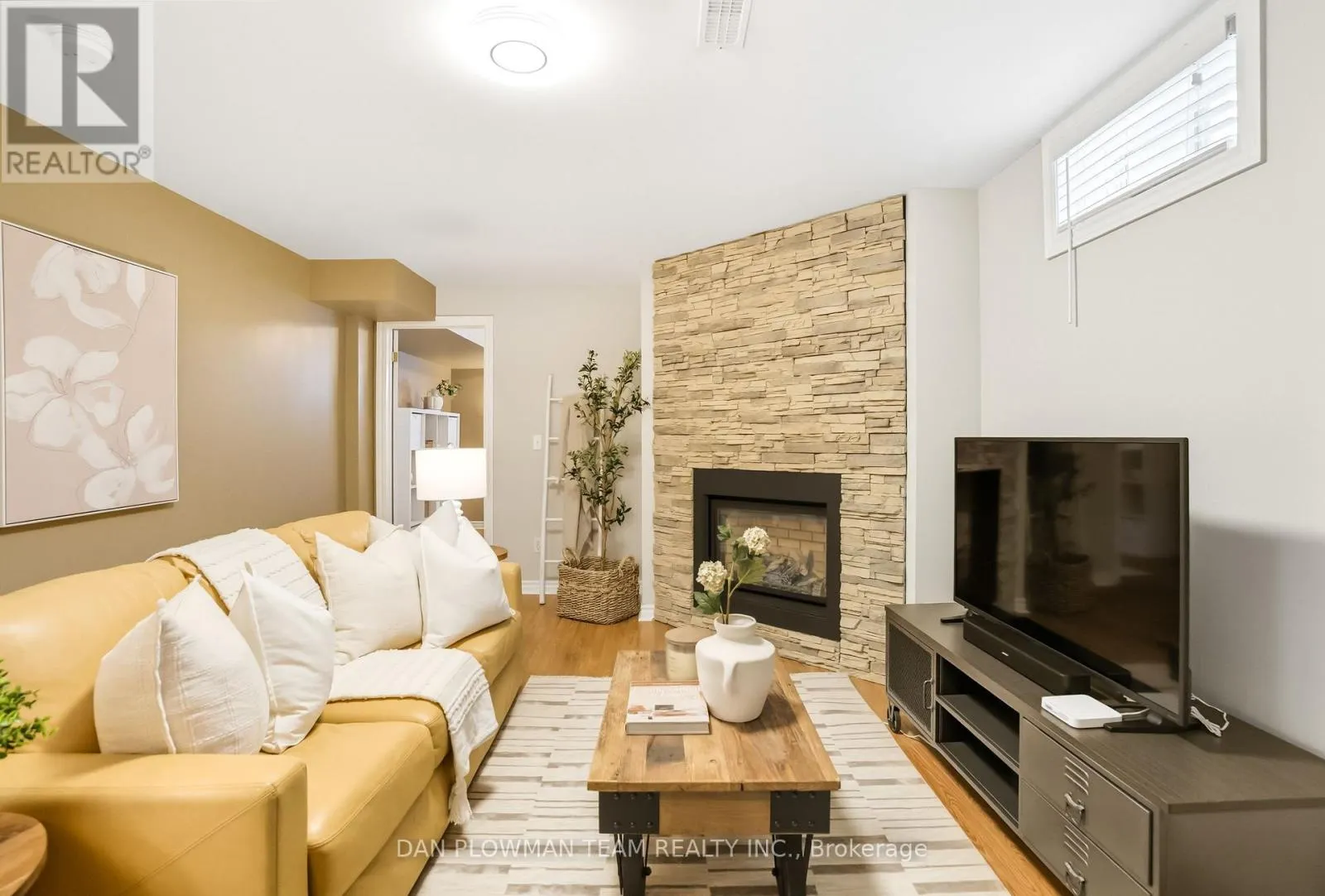 219 RUTTAN TERRACE