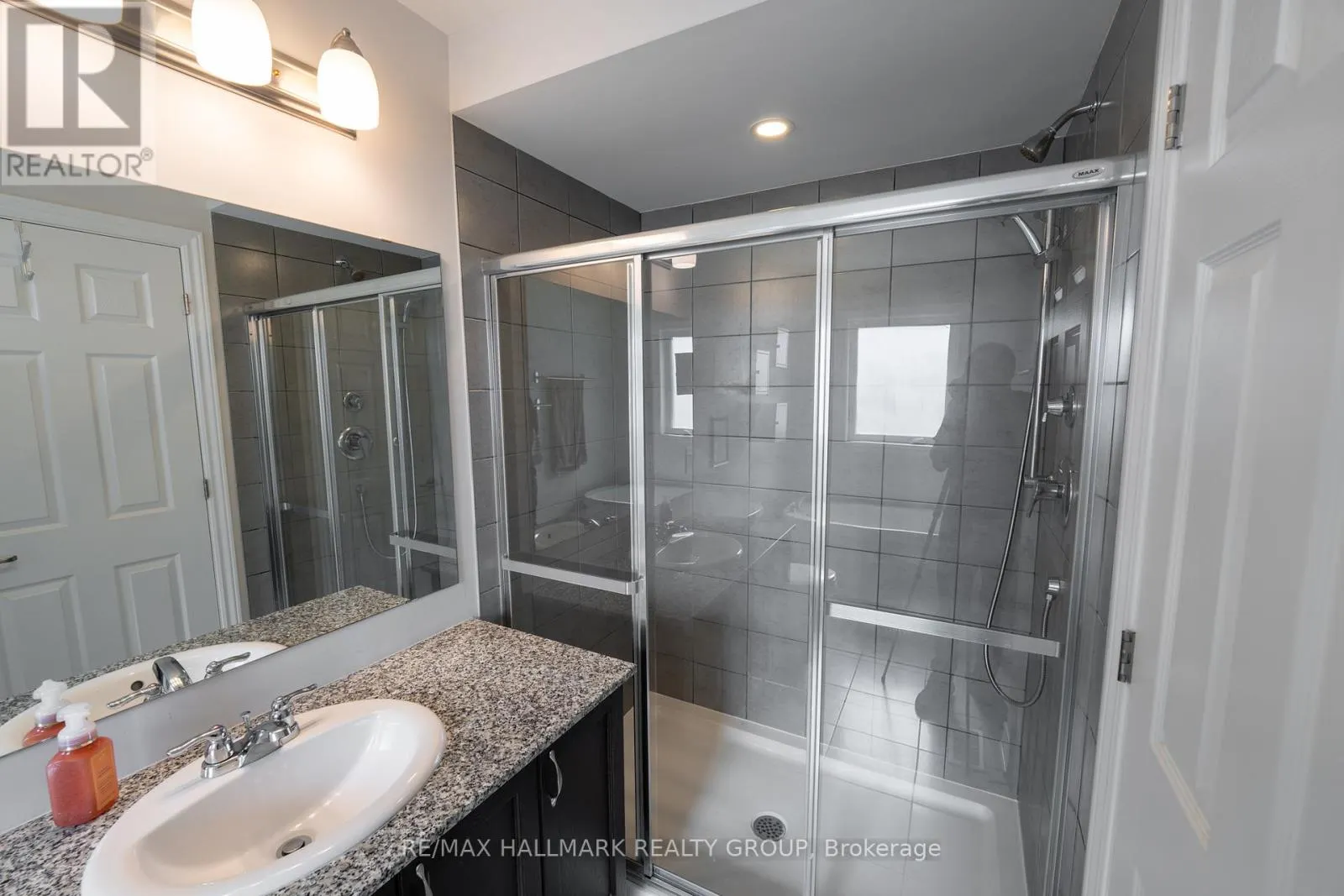 106 GELDERLAND PRIVATE
