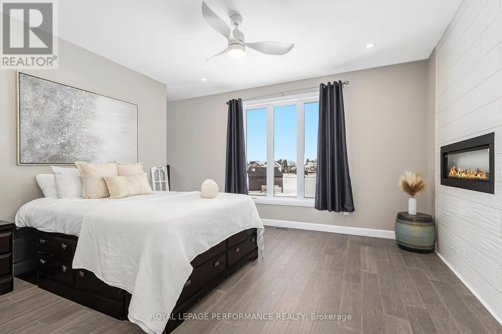 209 DES VIOLETTES STREET