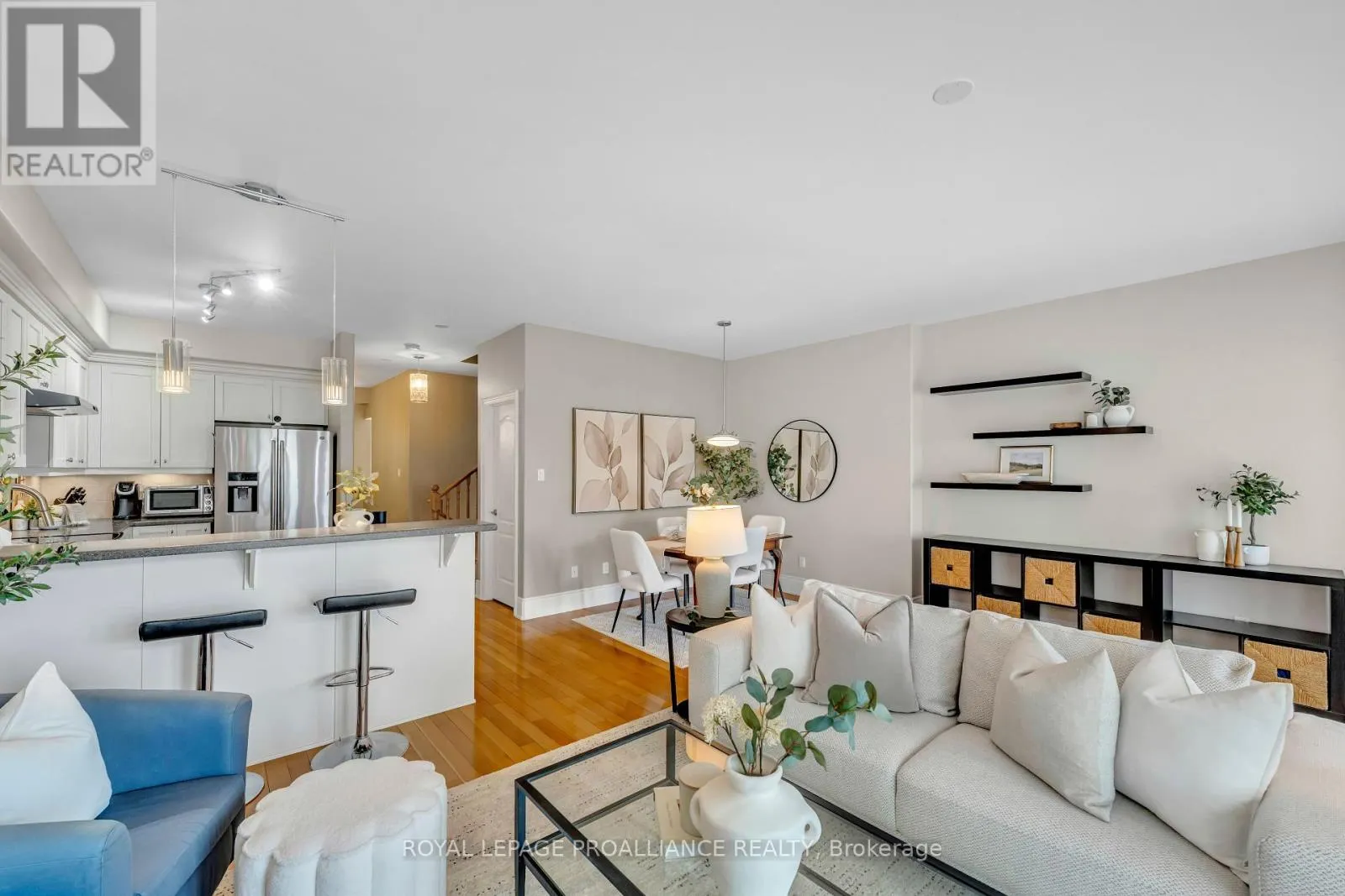 102 - 165 DIVISION STREET, #102