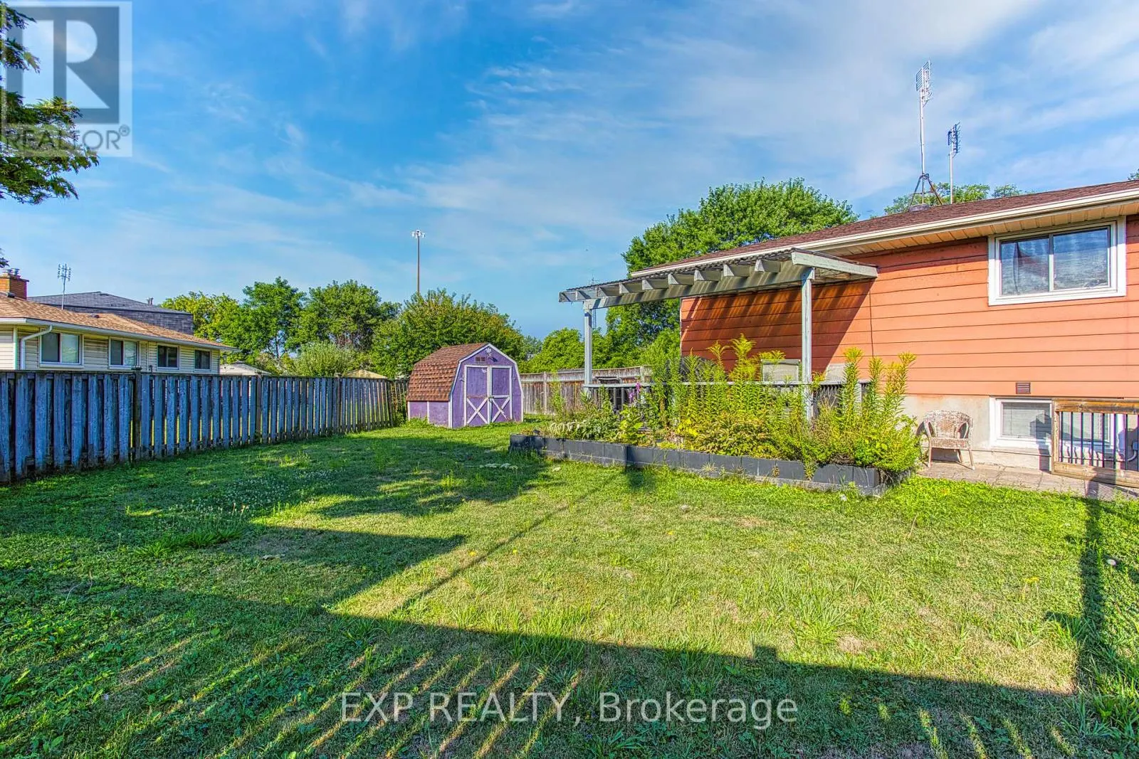 LOWER - 4453 MEADOWVALE DRIVE
