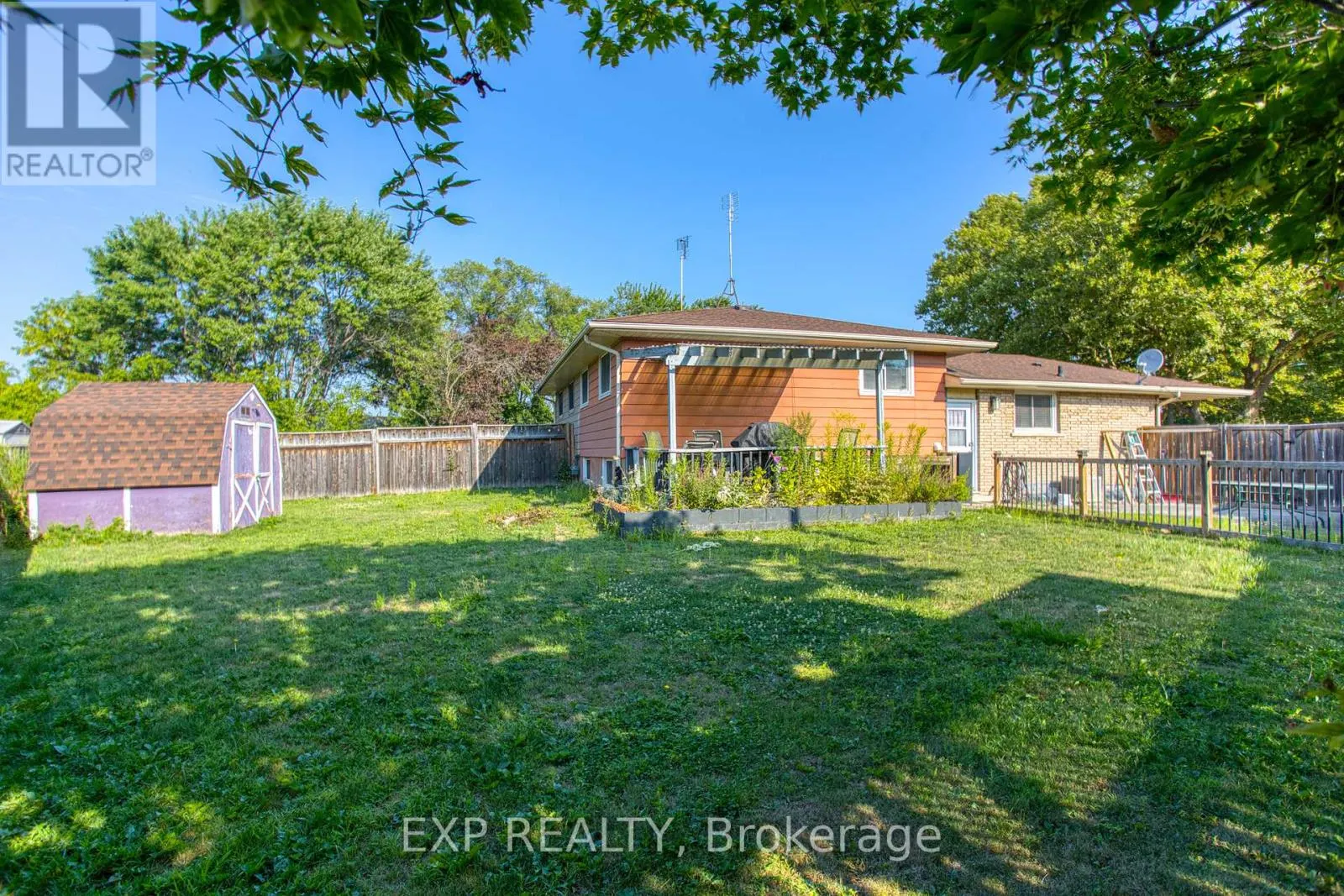 LOWER - 4453 MEADOWVALE DRIVE