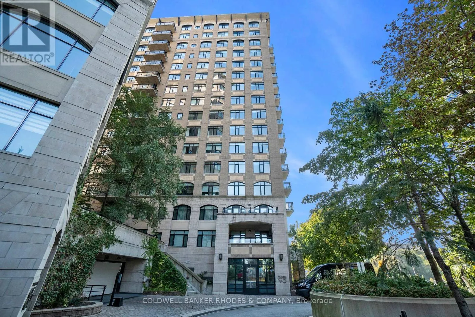 401 - 95 BRONSON AVENUE