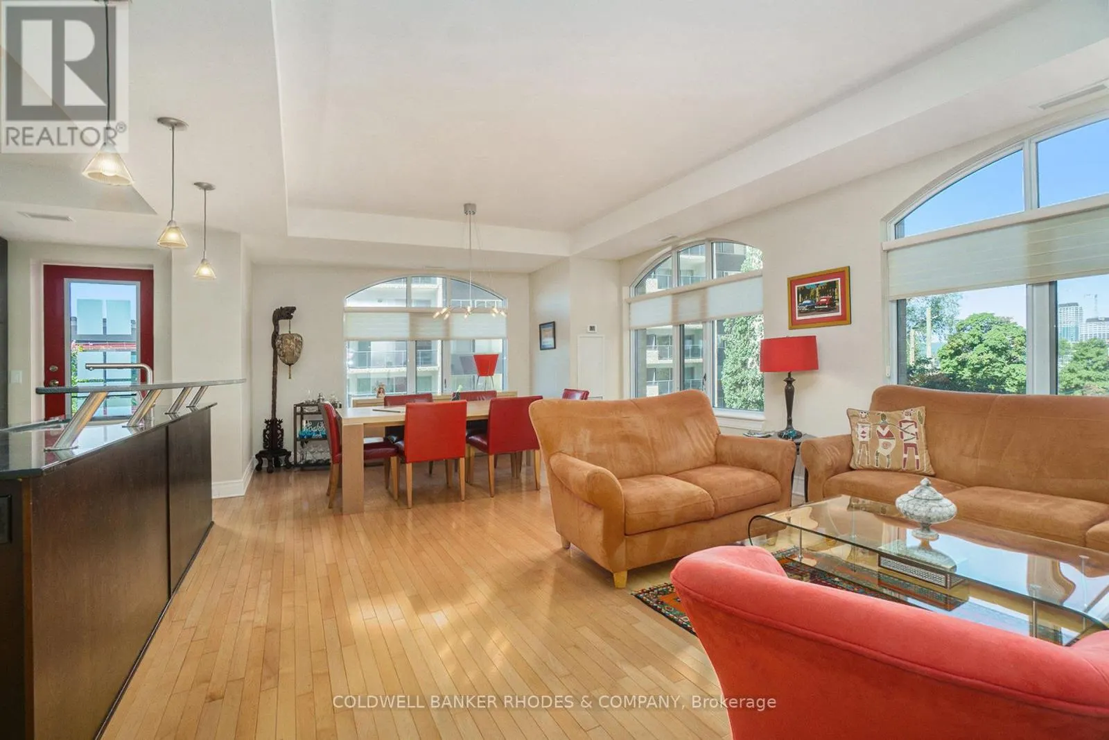 401 - 95 BRONSON AVENUE