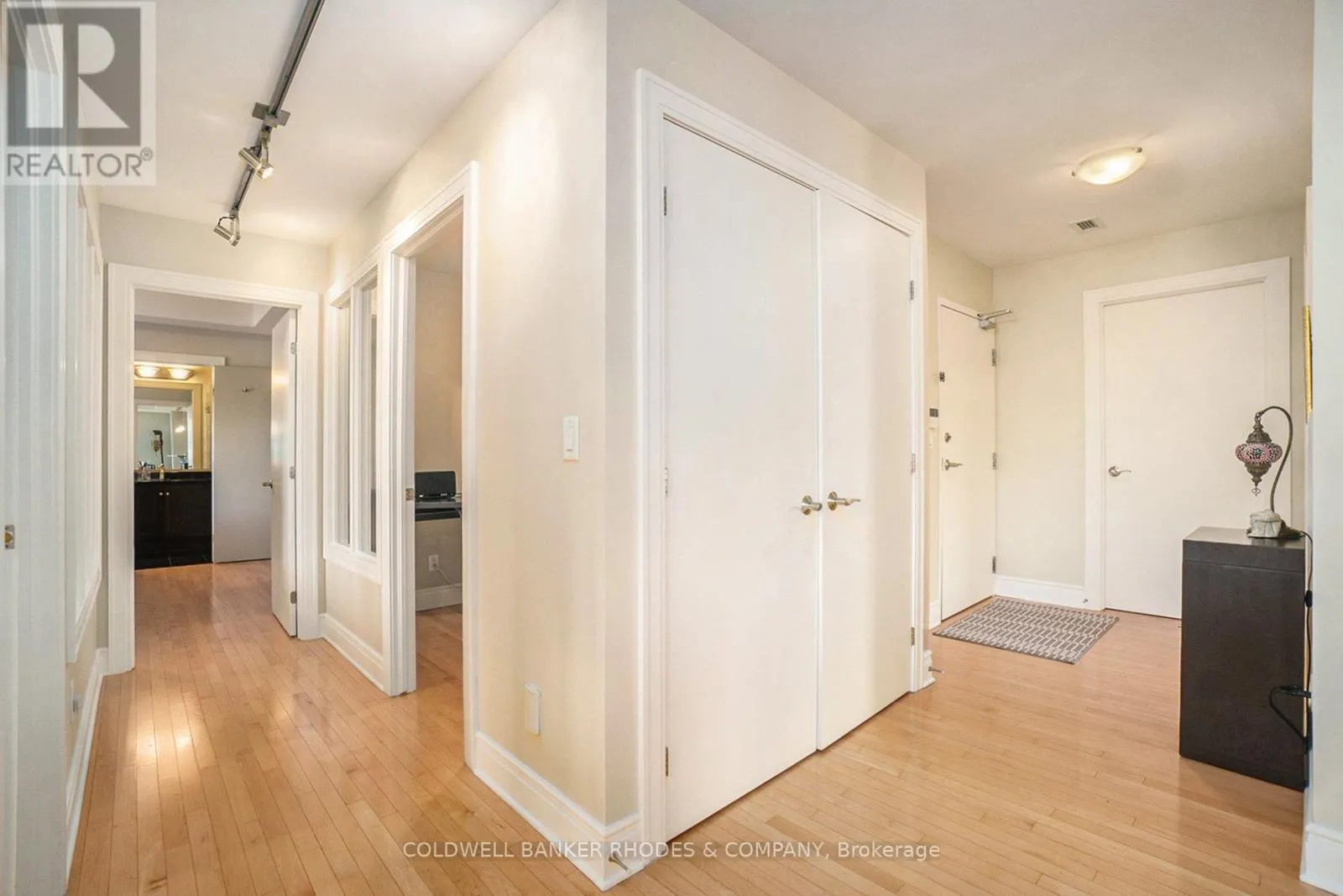 401 - 95 BRONSON AVENUE