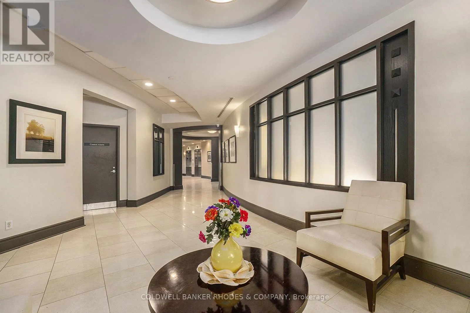 401 - 95 BRONSON AVENUE