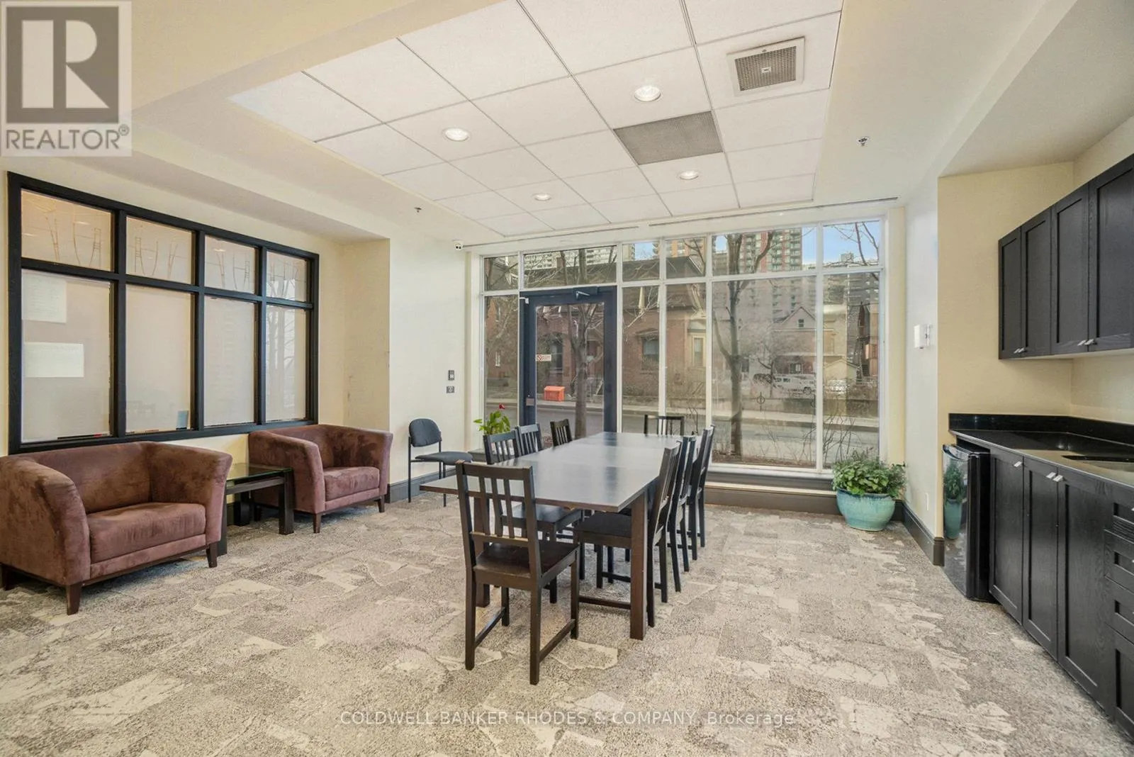 401 - 95 BRONSON AVENUE