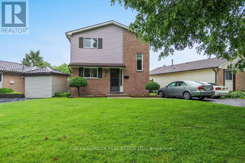 63 CAPRICE CRESCENT