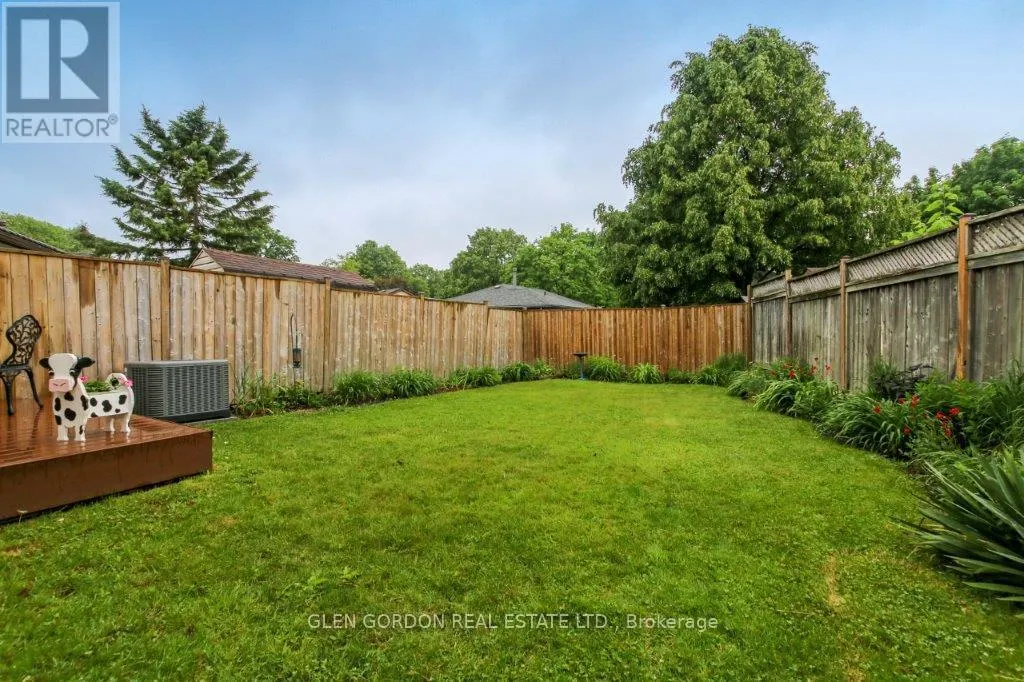 63 CAPRICE CRESCENT