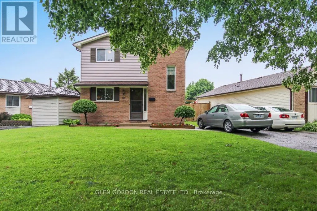 63 CAPRICE CRESCENT