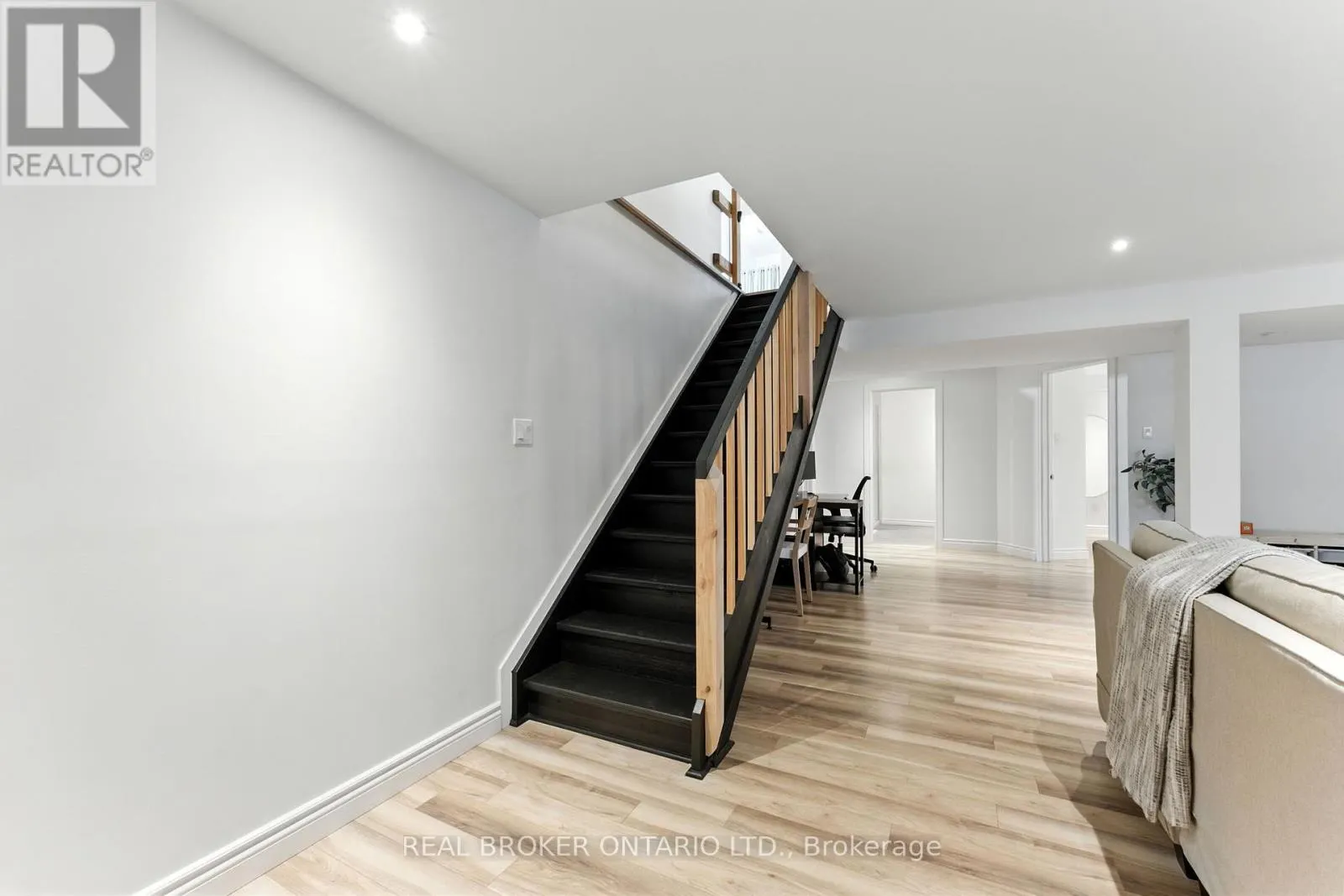 133 RAINA WAY