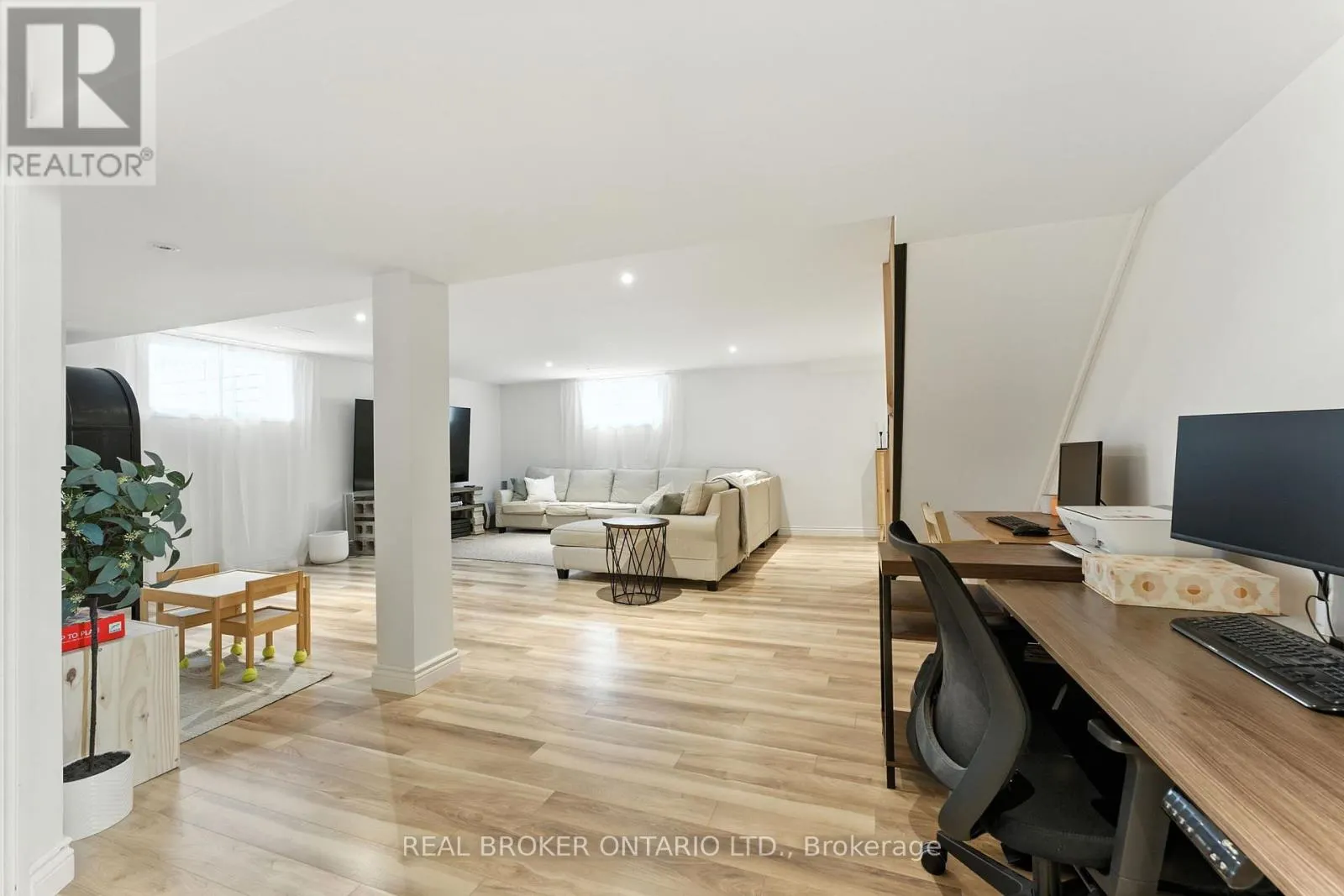 133 RAINA WAY